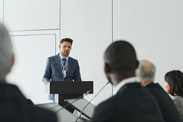 Meilleurs tarifs et agences de location utilitaire à bordeaux